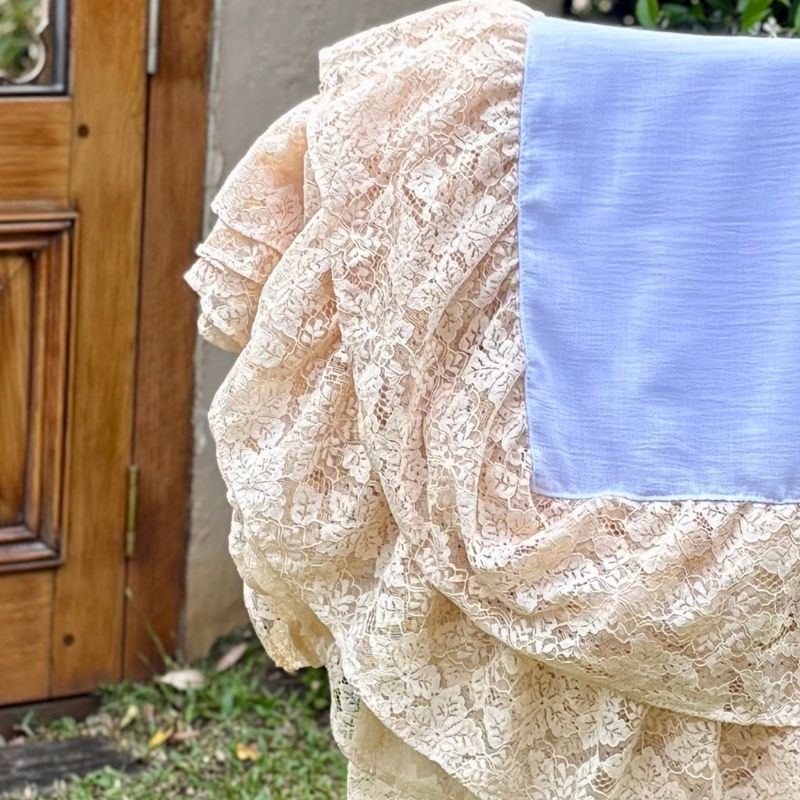 Mantel Alma / Lino Blanco y Encaje Beige