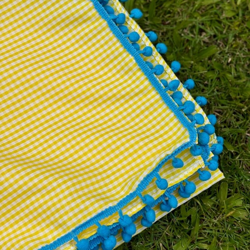 Mantel Picnic / Amarillo