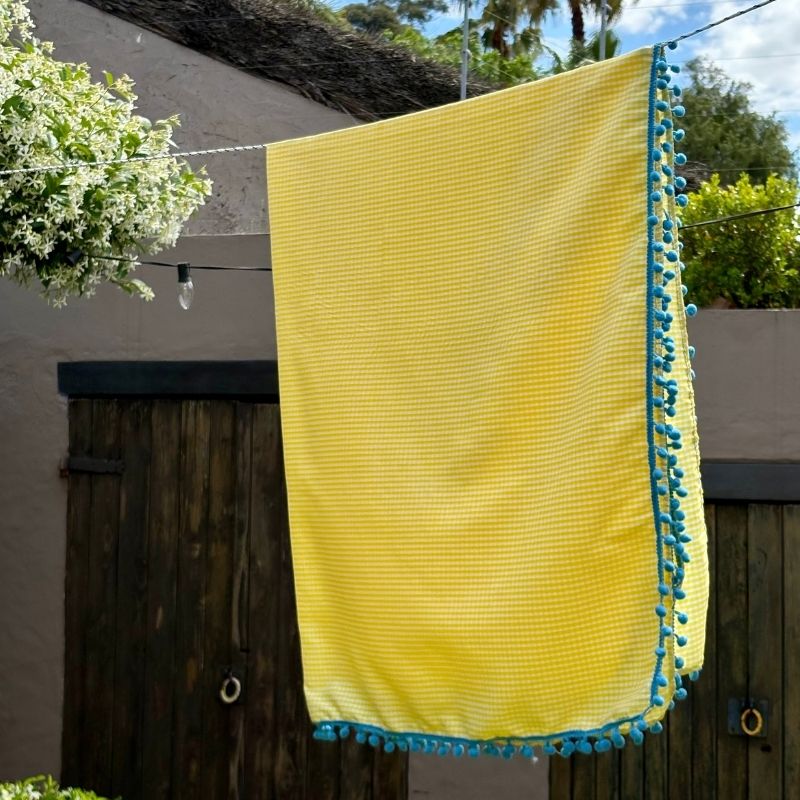 Mantel Picnic / Amarillo