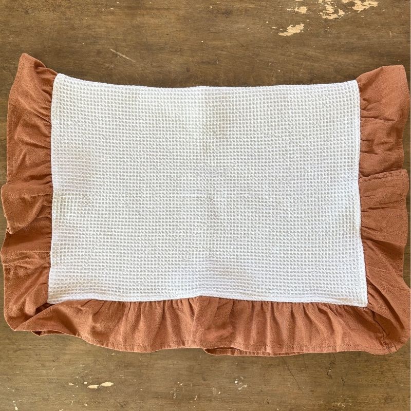 Repasador Aurea / Blanco y Caramelo